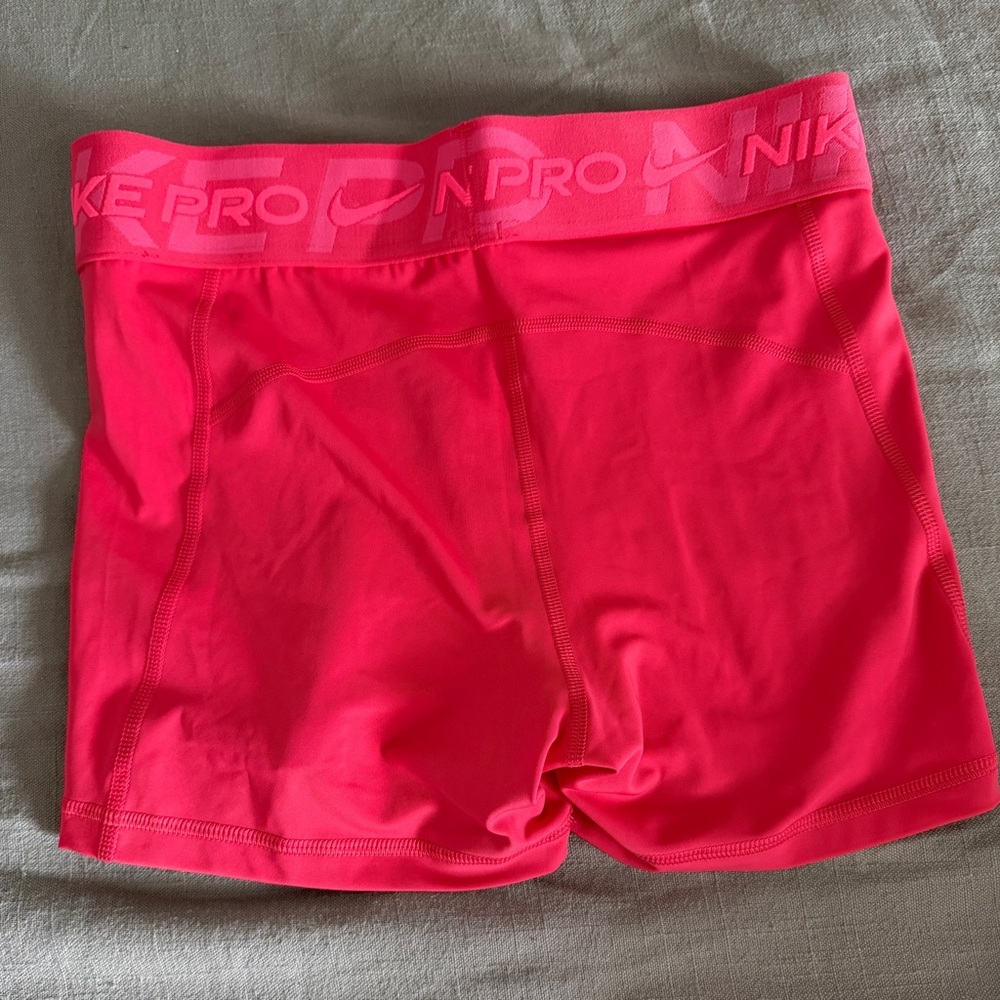 Nike Pro coral/pink Athletic Shorts